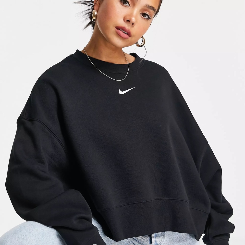 Nike Black Crewneck Sweatshirt